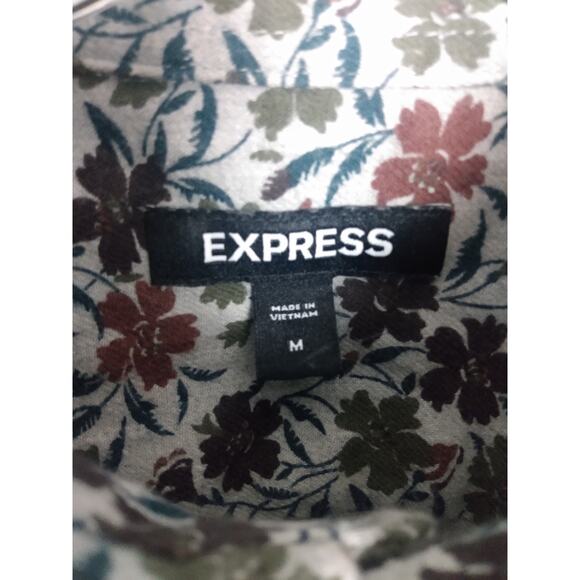 EXPRESS Men's Sz M Floral Pattern Classic Soft Wash Button Down Shirt - Picture 3 of 6